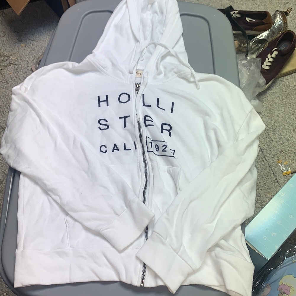 White holister zip up hoodie